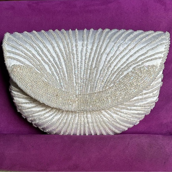 White Satin Beaded Clutch Bridal All-White Wedding Party Clamshell Shape - Picture 11 of 11